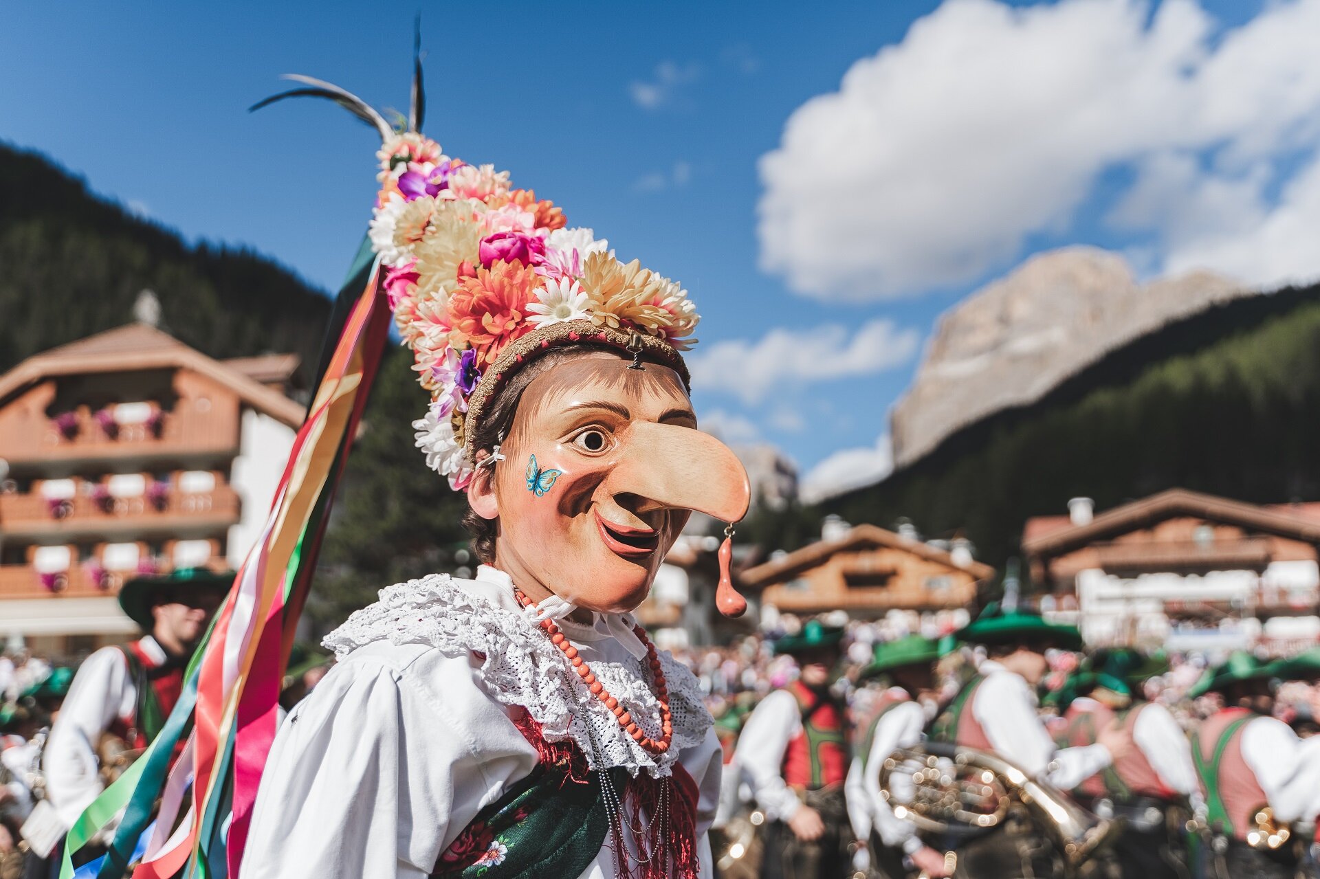 Maschera ladina | © Patricia Ramirez - Archivio Immagini ApT Val di Fassa Maschera in legno tipica del carnevale ladino | © Patricia Ramirez - Archivio Immagini ApT Val di Fassa
