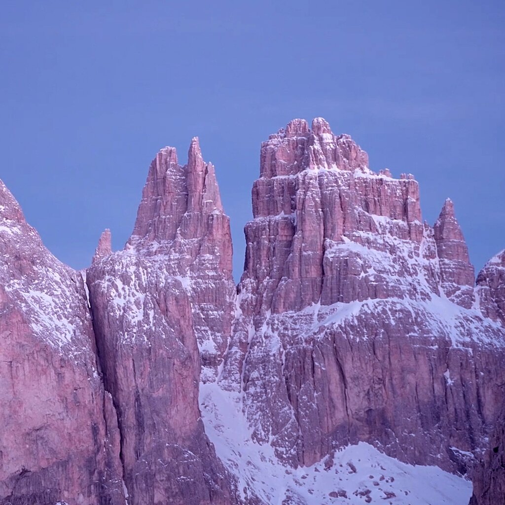 Trentino Ski Sunrise: skiing at dawn at Rosengarten