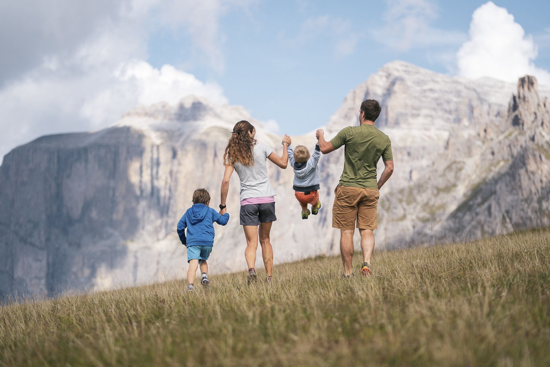 Trekking per famiglia sulle Dolomiti in Val di Fassa | © Archivio Immagini ApT Val di Fassa