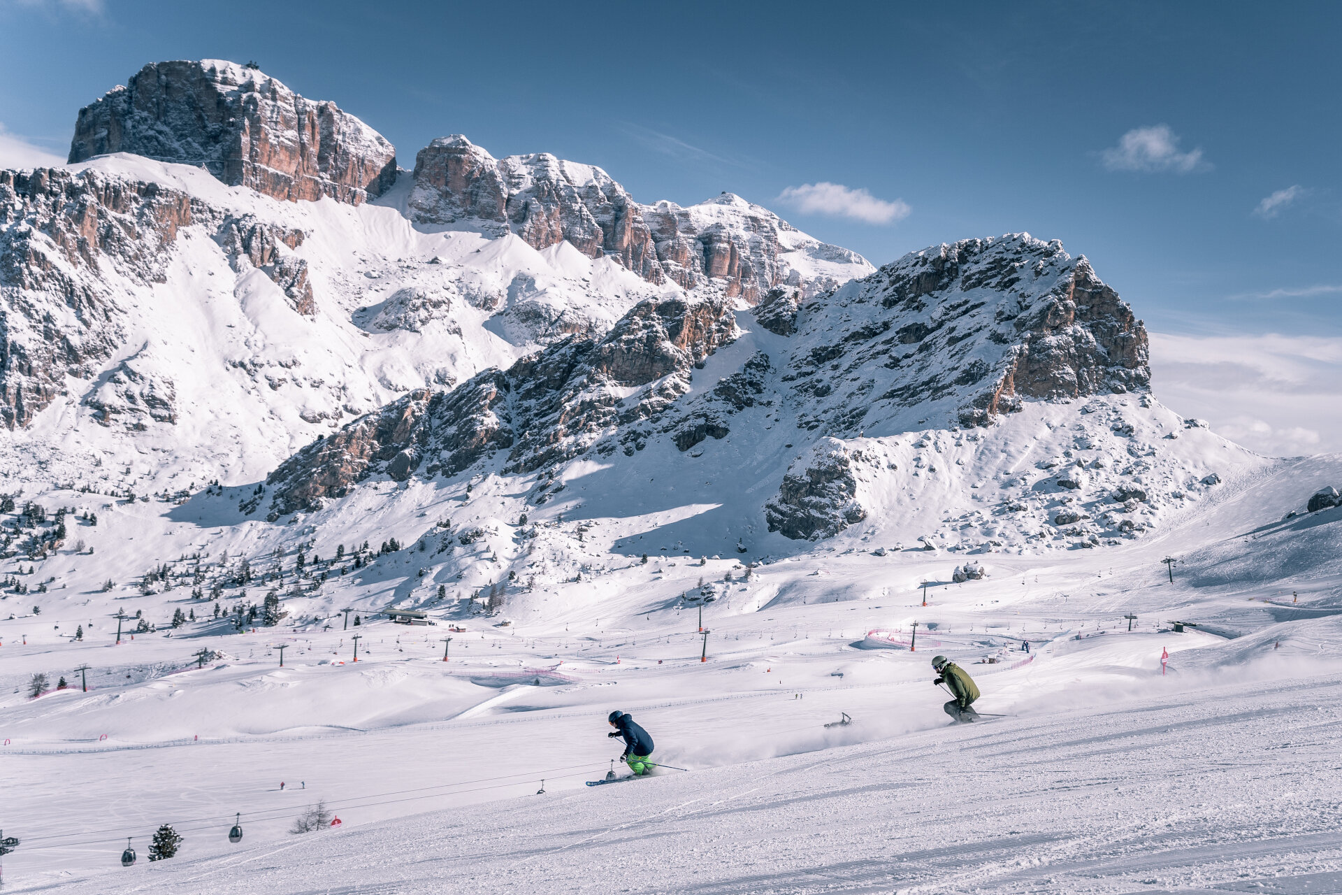 Sciare sulle Dolomiti in Val di Fassa | © Patricia Ramirez  - Archivio Immagini ApT Val di Fassa