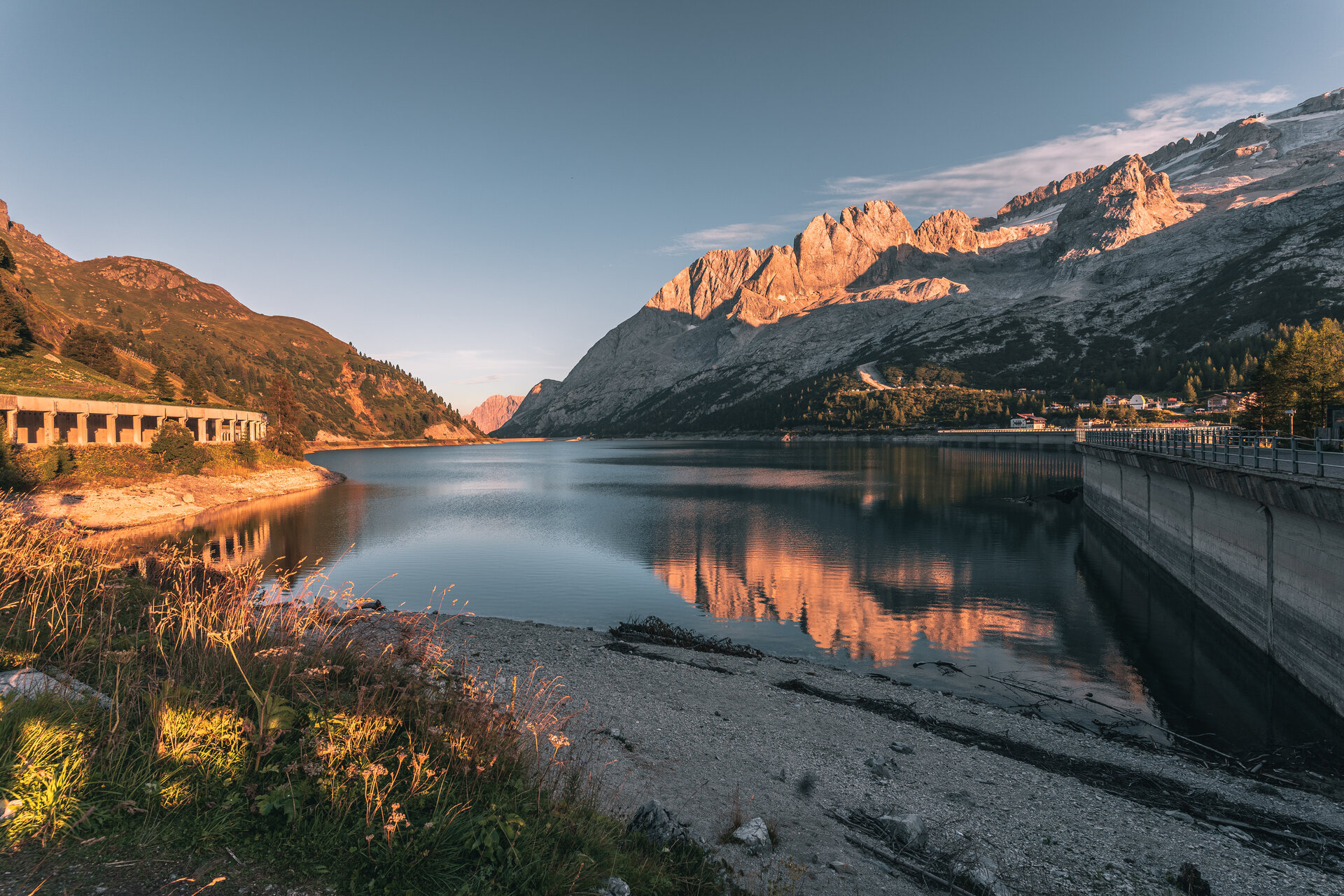 Tramonto al lago di Fedaia in Val di Fassa | © Patricia Ramirez - Archivio Immagini ApT Val di Fassa