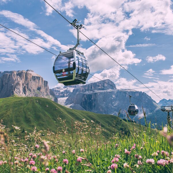 Impianti di risalita Panorama Pass | © Patricia Ramirez  - Archivio Immagini ApT Val di Fassa