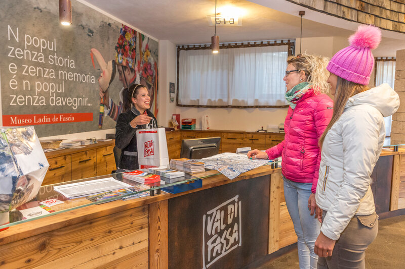 Ufficio Turistico della Val di Fassa | © Patricia Ramirez  - Archivio Immagini ApT Val di Fassa