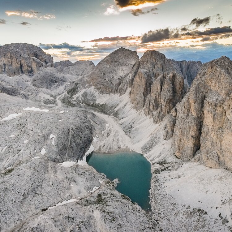 Lago di Antermoia in Val di Fassa ripreso dall'alto | © Mattia Rizzi  - Archivio Immagini ApT Val di Fassa
