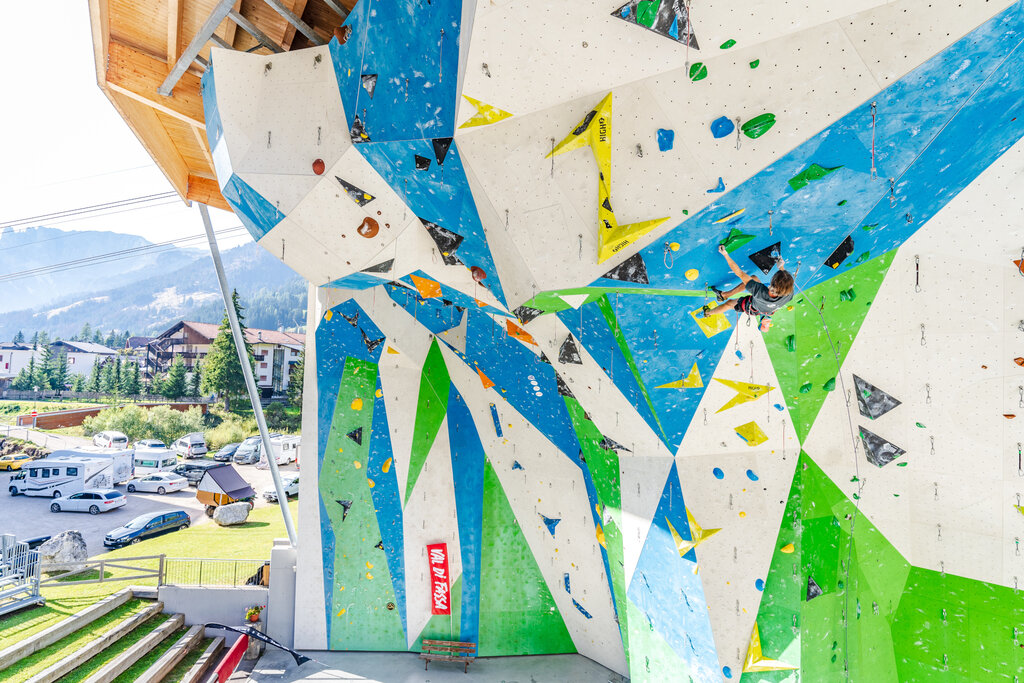 Content Dam Org 3 Images Full Rights Outdoor Adel Climbing Wall Aptvaldifassa 038 Patricia Ramirez 2508