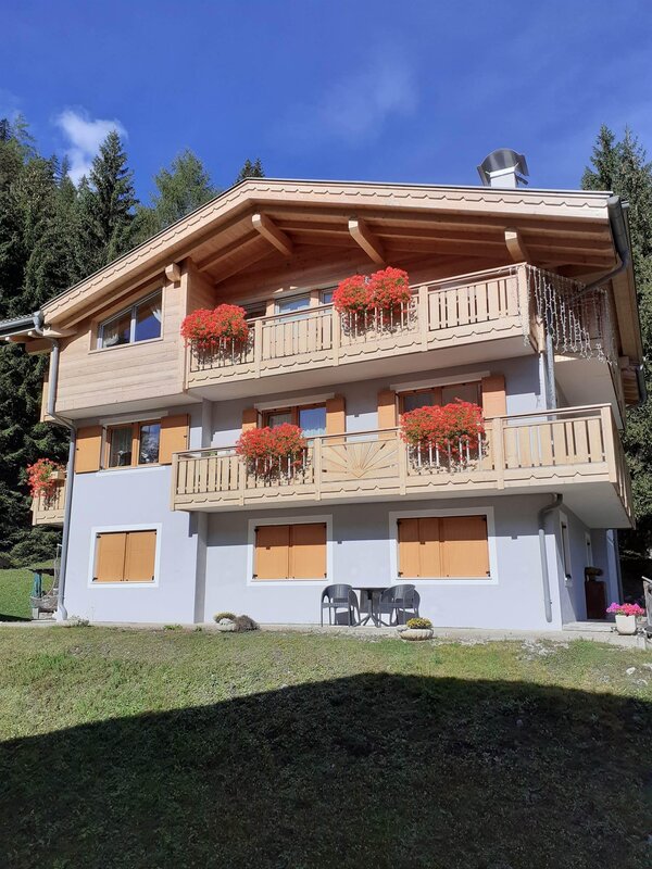 Bozzetta Nives   Casa Cassan