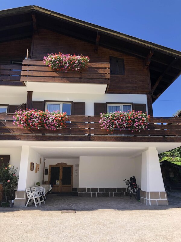 Iellici Claudia E Sandra   Villa Mantina