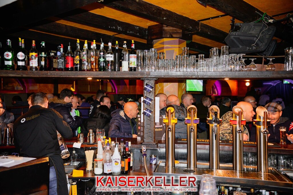 Content Dam Org 3 Images Full Rights Gusto Kaiserkeller Pub And Wine Kaiserkeller Canazei Archivioimmaginiaptvaldifassa 7