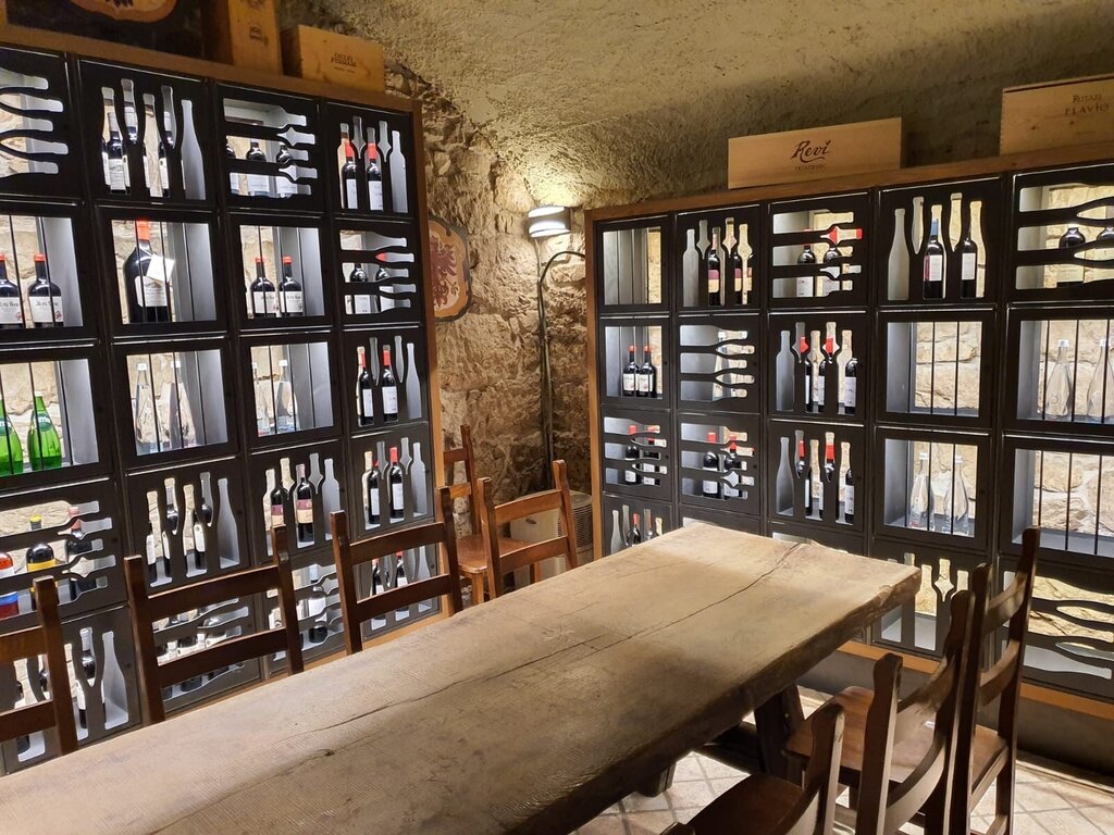 Content Dam Org 3 Images Full Rights Gusto Kaiserkeller Pub And Wine Kaiserkeller Canazei Archivioimmaginiaptvaldifassa 2