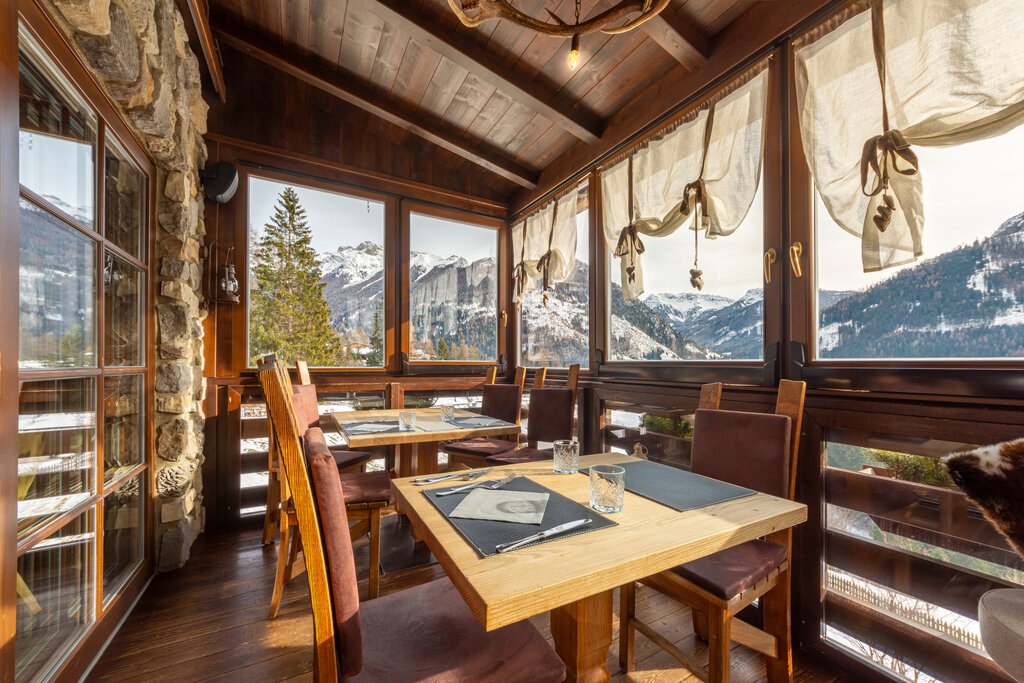 Content Dam Org 3 Images Full Rights Gusto Ristorante Bar Malga Roncac Archivio Malga Roncac Moena 03