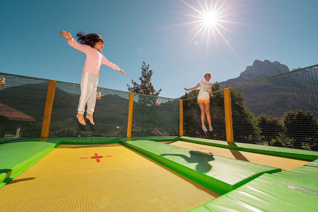 Content Dam Org 3 Images Full Rights Gusto Bar Stube Minigolf Panorama Minigolf Panorama Pozza Archivio Apt Val Di Fassa Mattiarizzi 20230819 Mr306934