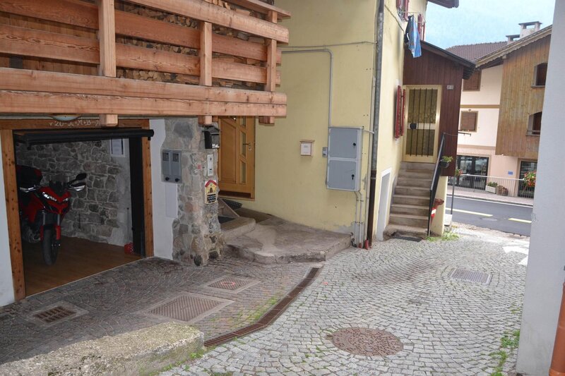 Rasom Nicola   La Casa Di Niki