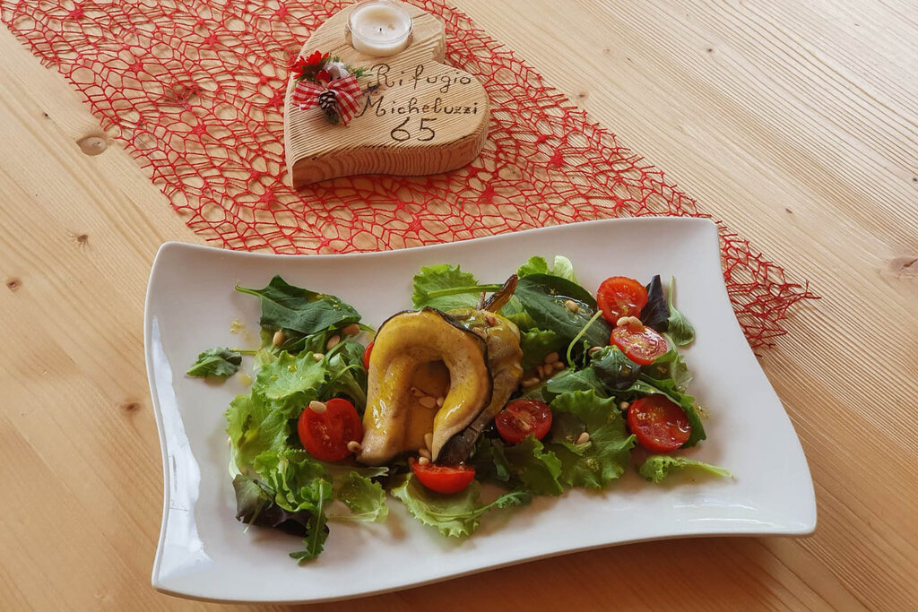 Content Dam Org 3 Images Full Rights Gusto Rifugio Micheluzzi Archivio Apt Val Di Fassa Mrizzi Rifugio Micheluzzi Campitello Est6