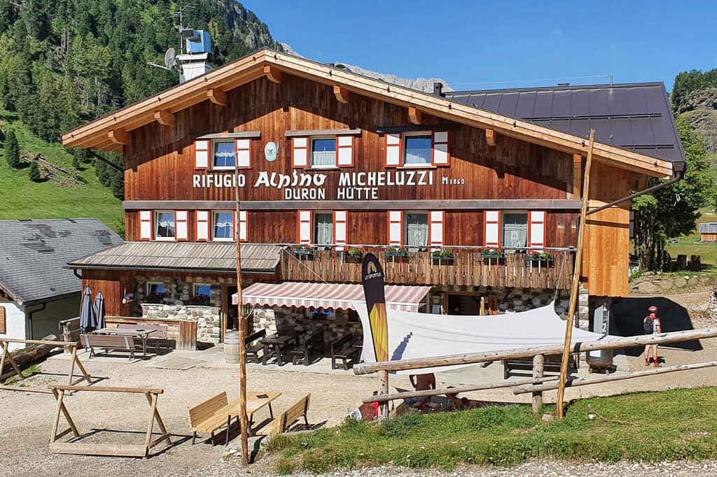 Content Dam Org 3 Images Full Rights Gusto Rifugio Micheluzzi Archivio Apt Val Di Fassa Mrizzi Rifugio Micheluzzi Campitello Est4