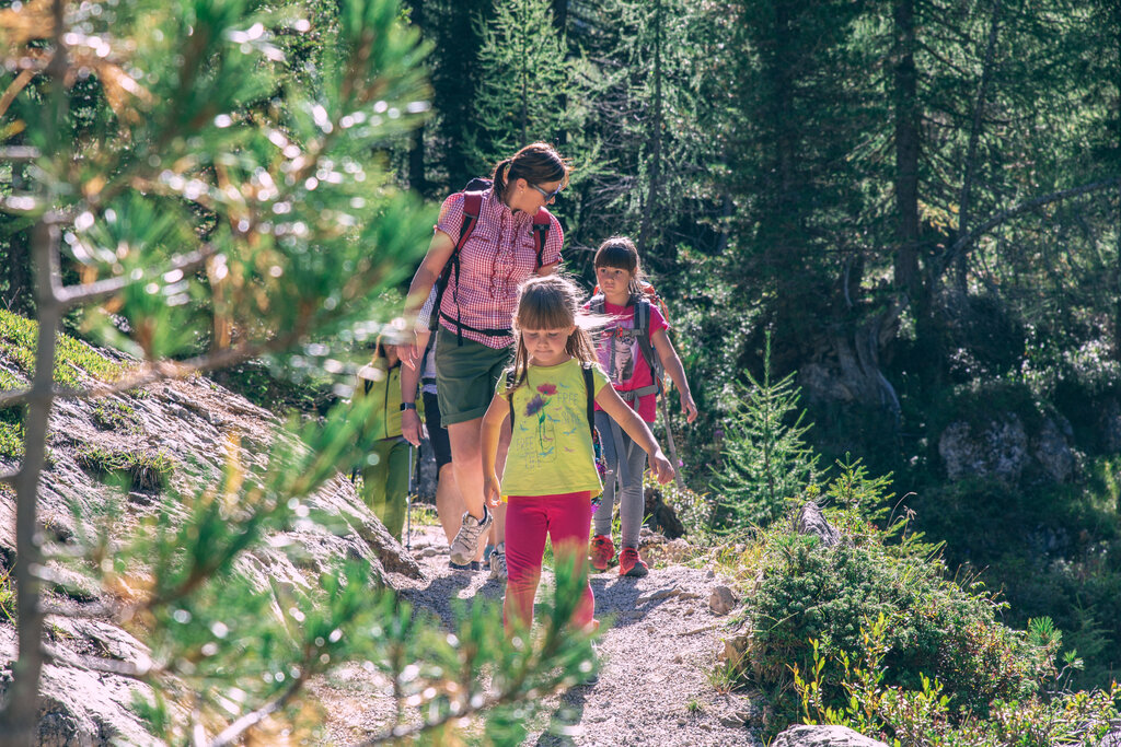 Content Dam Org 3 Images Full Rights Guide Alpine E Accompagnatori Aptvaldifassa 038 Patricia Ramirez 1442