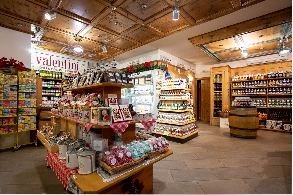 Content Dam Org 3 Images Full Rights Shopping Valentini Prodotti Tipici Valentini Prodotti Tipici Canazei Archivio Apt Val Di Fassa Mrizzi 02