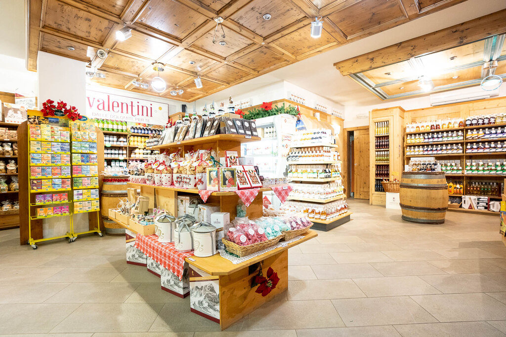 Content Dam Org 3 Images Full Rights Shopping Valentini Prodotti Tipici Valentini Prodotti Tipici Canazei Archivio Apt Val Di Fassa Mrizzi 08