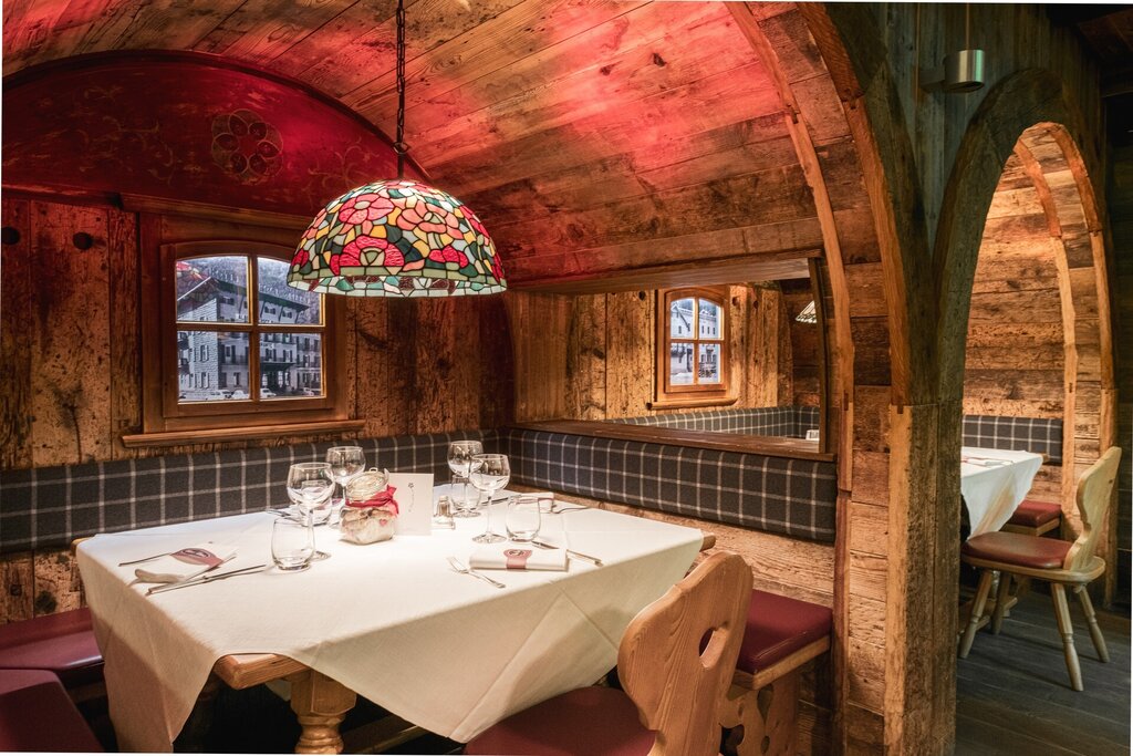 Content Dam Org 3 Images Full Rights Gusto Ristorante Wine   Dine Ristorantewineedine Canazei