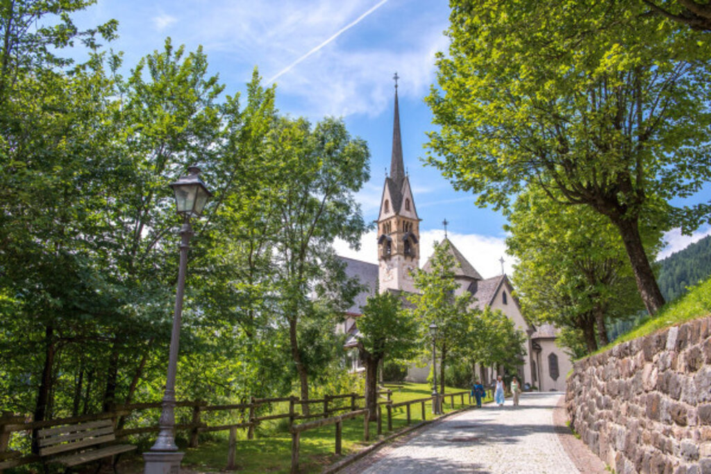 Media Catalog Product B I Big Ticket Image 6808bd81c6d42783125185 Cropped600 400