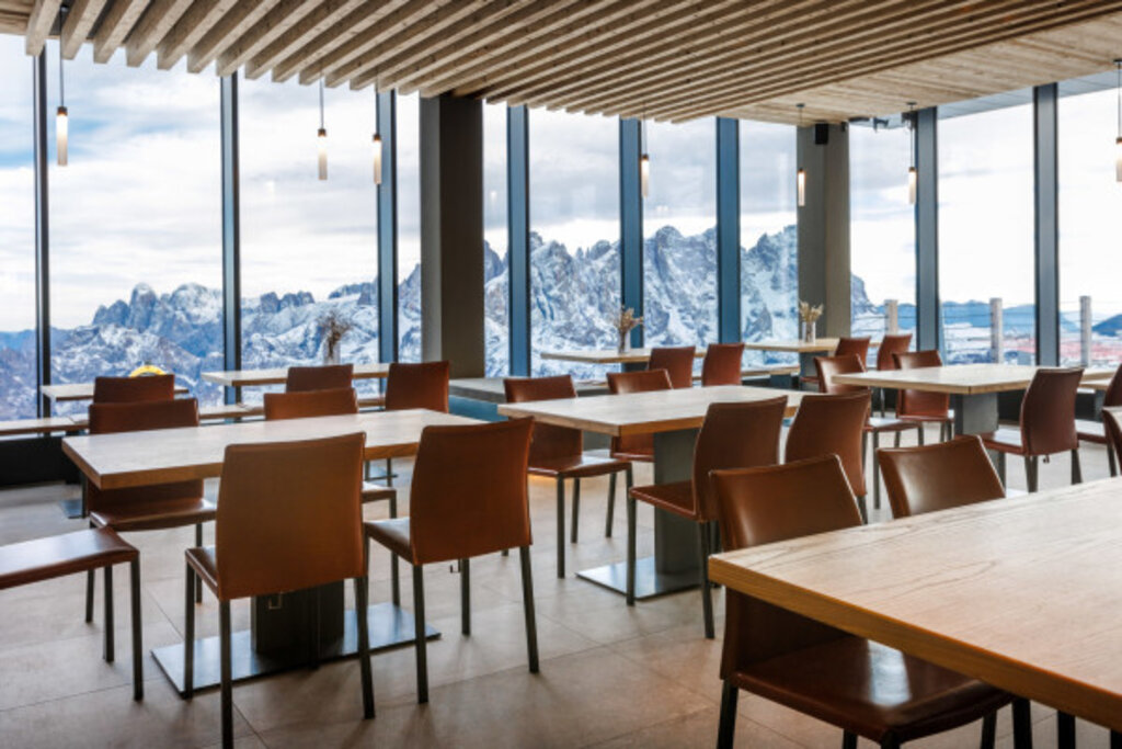 Trentino Ski Sunrise: sci all'alba al Col Margherita