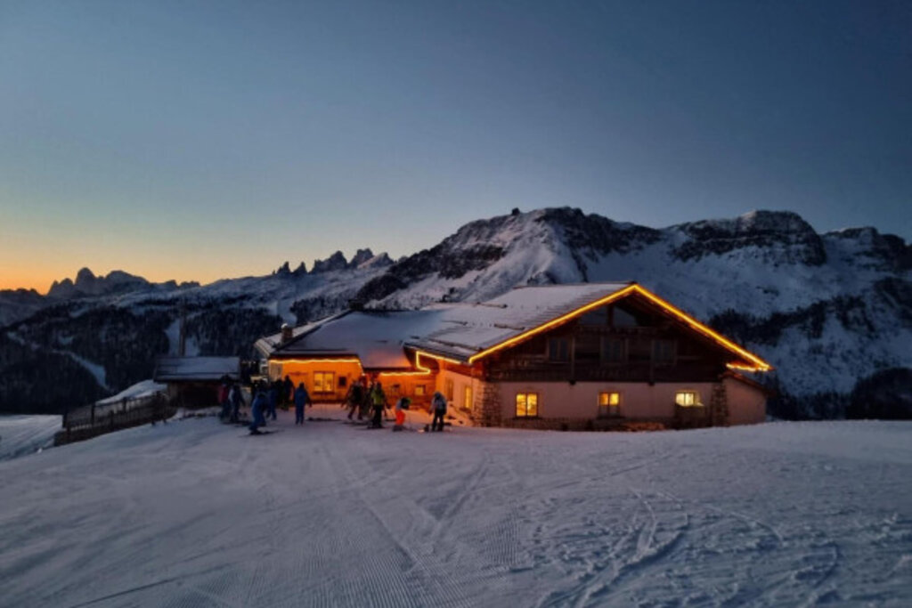 Media Catalog Product B I Big Ticket Image 68f750dfccf1e862390197 Cropped600 400