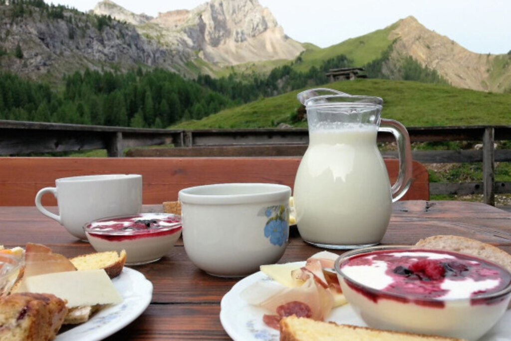 Media Catalog Product B I Big Ticket Image 685419f921ead177706560 Cropped600 400