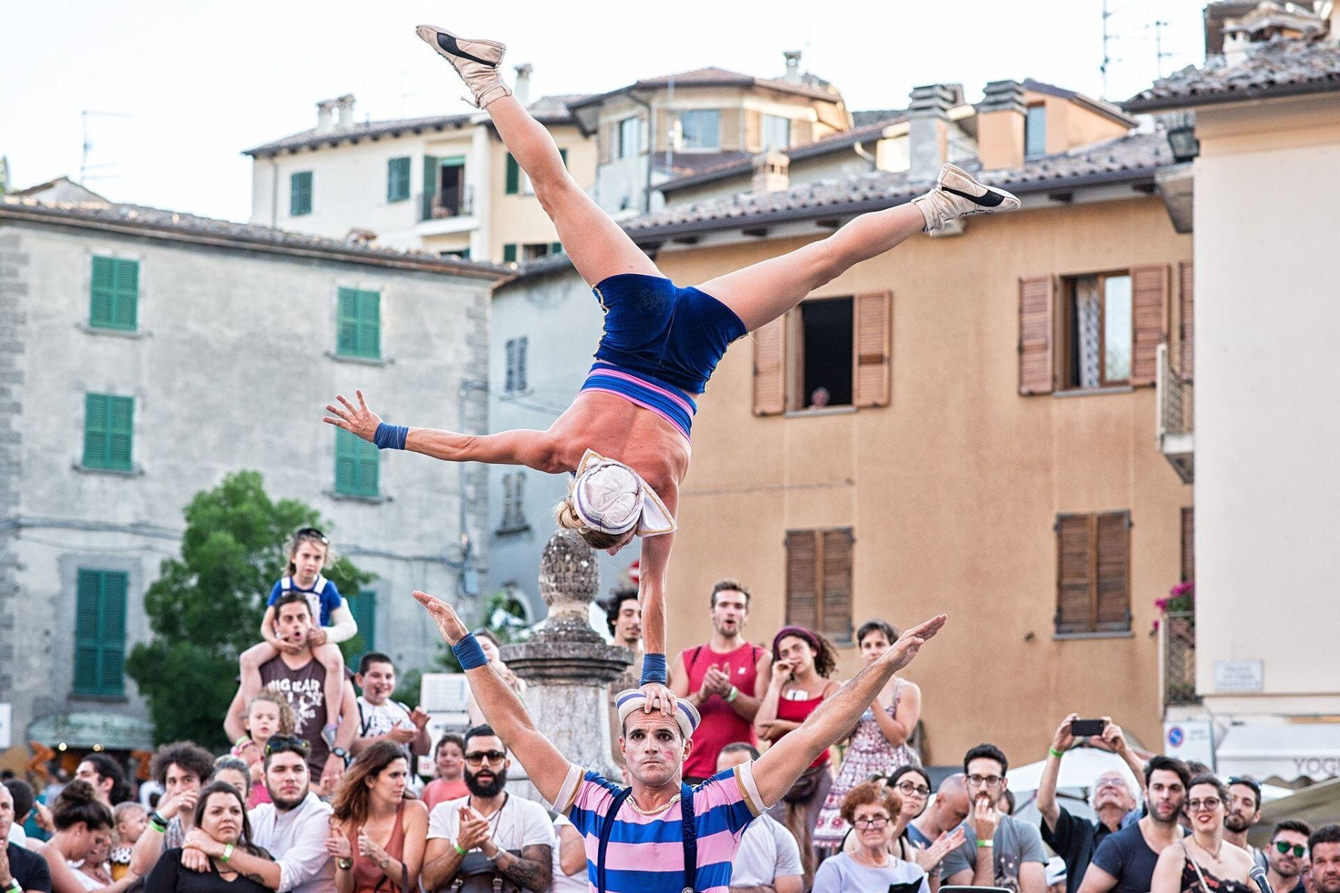 Circensema Duo Un Pie