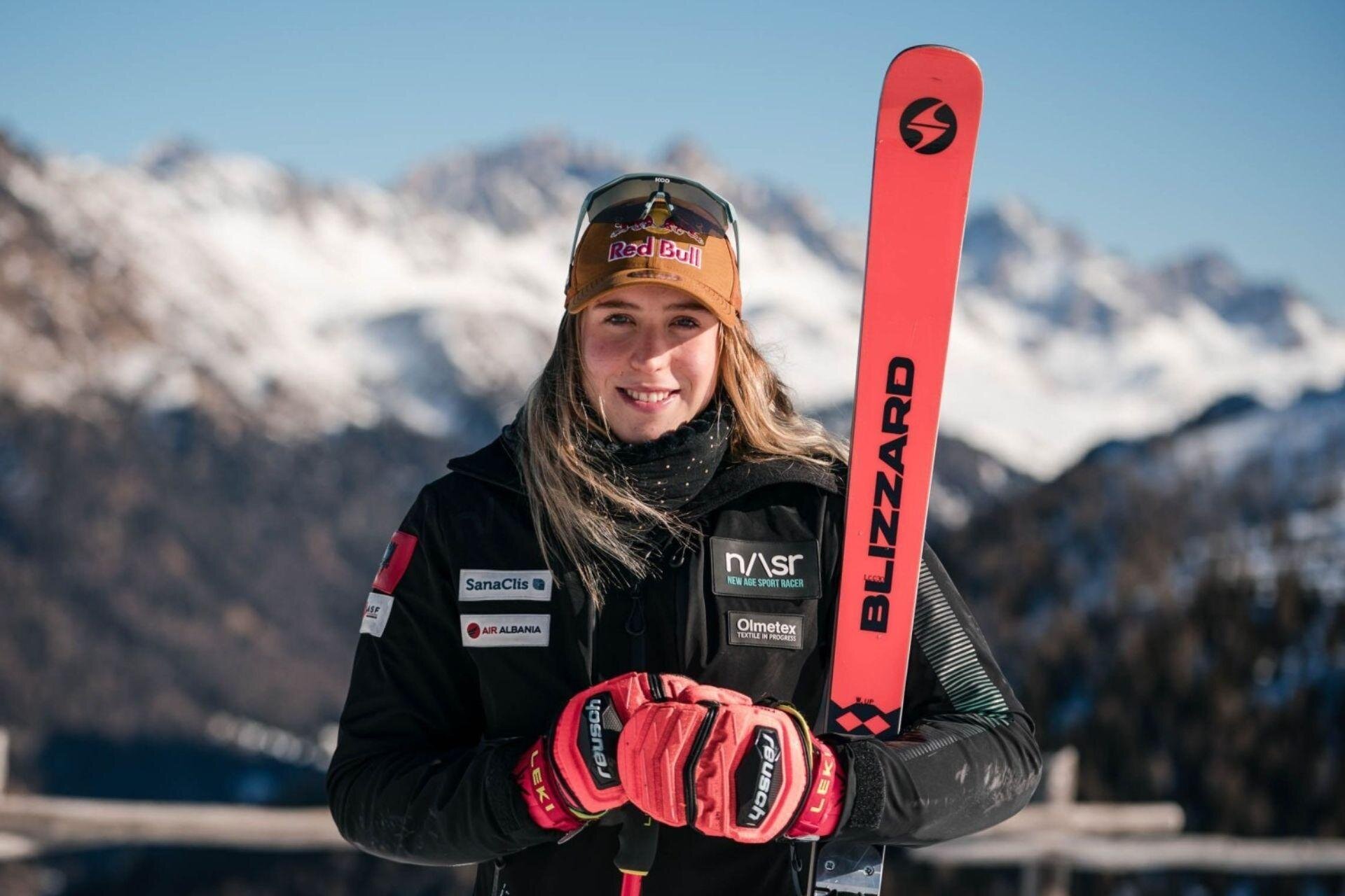Lara Colturi