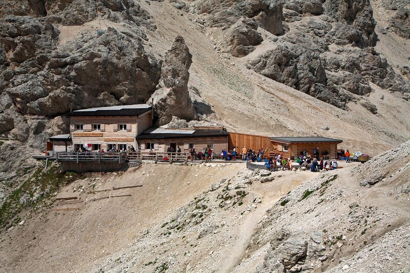 Rifugio passo Principe - Grasleitenpasshuette - summer