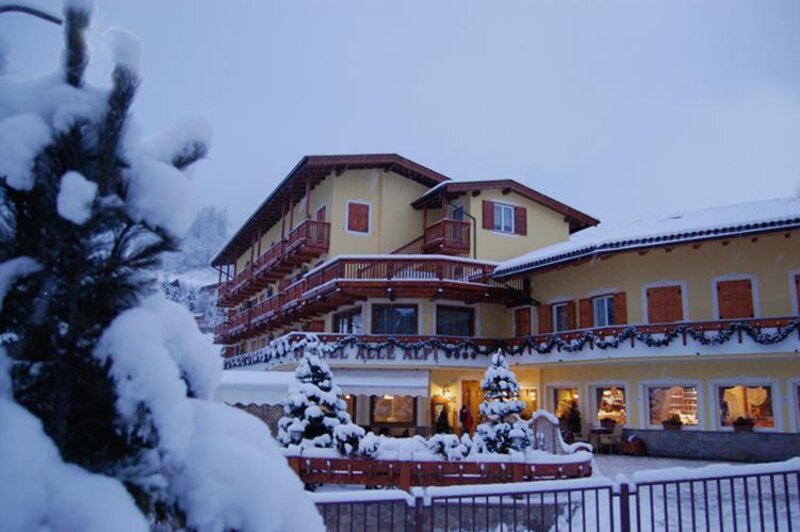 Hotel Alle Alpi - Moena - Fassatal im Winter