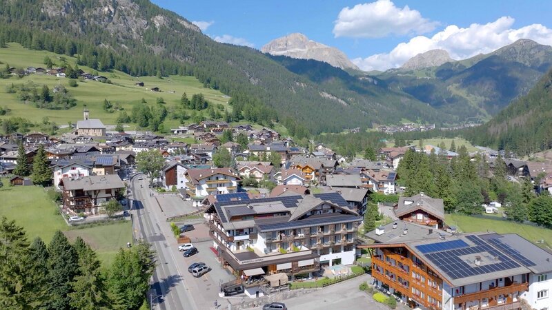 immagine aerea albergo