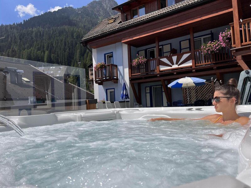 Jacuzzi auf die Terrasse