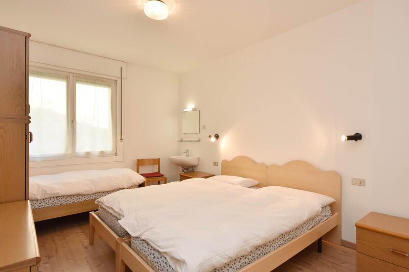 Schlafzimmer 2