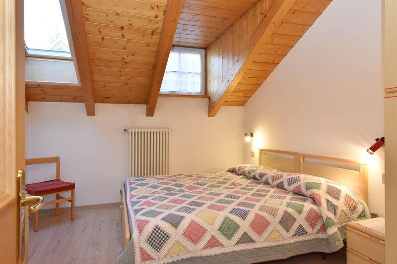 Schlafzimmer 1