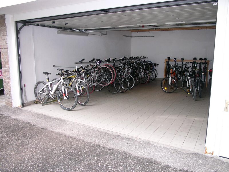 garage bike