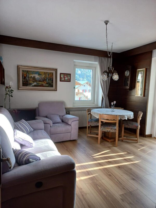 WhatsApp Image 2025-11-24 at 18.52.21