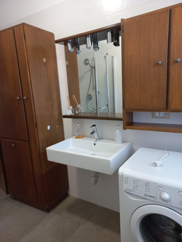 WhatsApp Image 2025-11-24 at 18.52.28 (1)