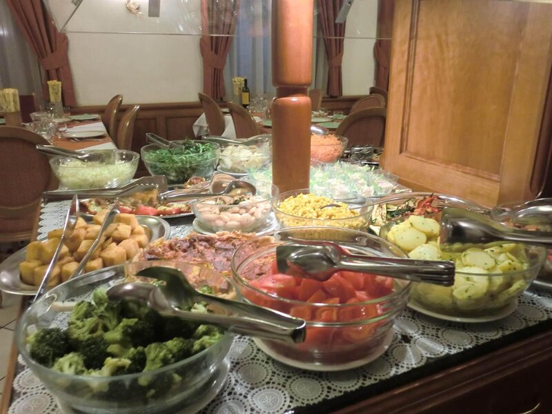 Buffet di verdure e stuzzichini