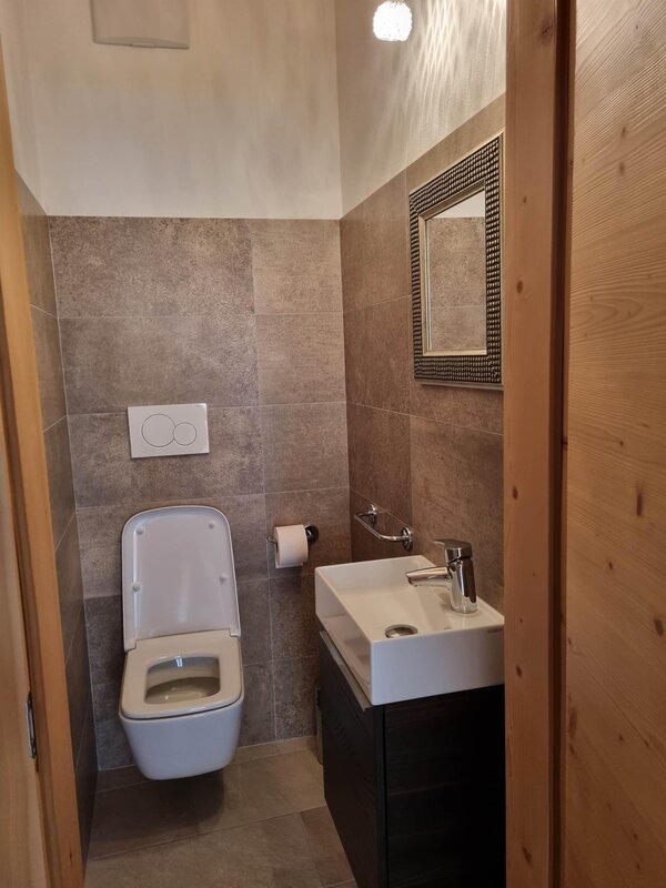 BAGNO SERVIZIO 1^ PIANO