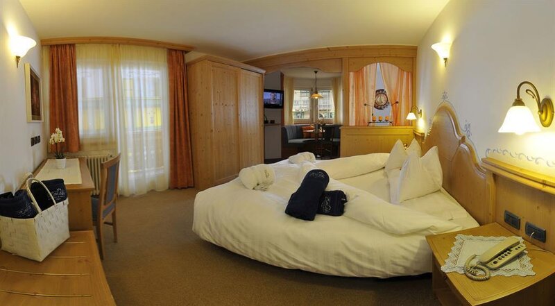 suite  hotel alba canazei4