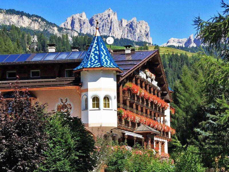 Hotel Des Alpes - Soraga - Fassatal - Sommer