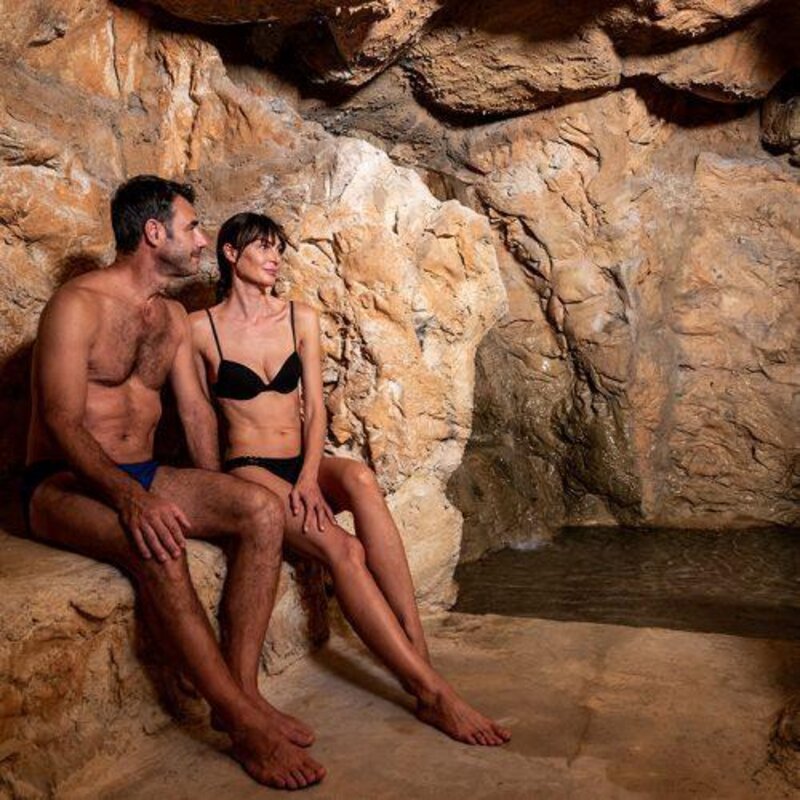 grotta-termale-hotel-terme-pozza-di-fassa-500x500