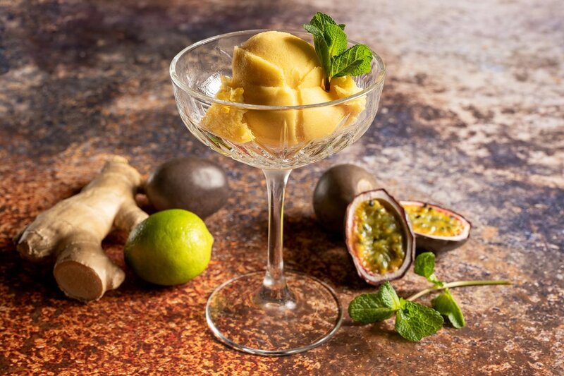 Sorbetto al frutto della passione, lime zenzero e 