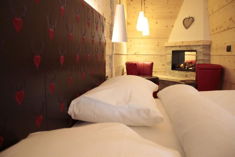 Nuova Romantic Suite 