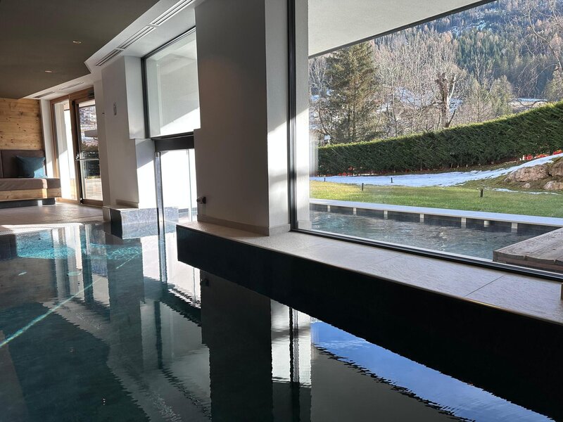 WhatsApp Image 2025-12-12 at 12.02.11(3)