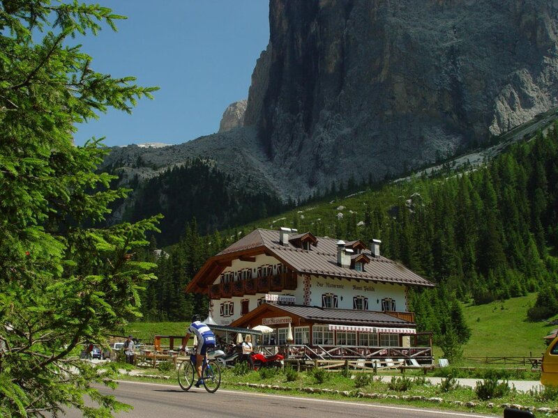 Rifugio Monti Pallidi - Loc. Pian de Schiavaneis - Canazei - Fassatal