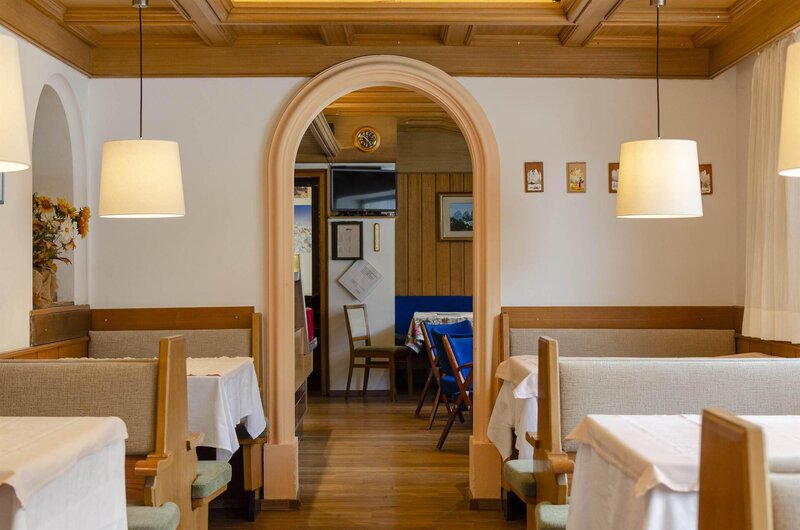 Sala (2)