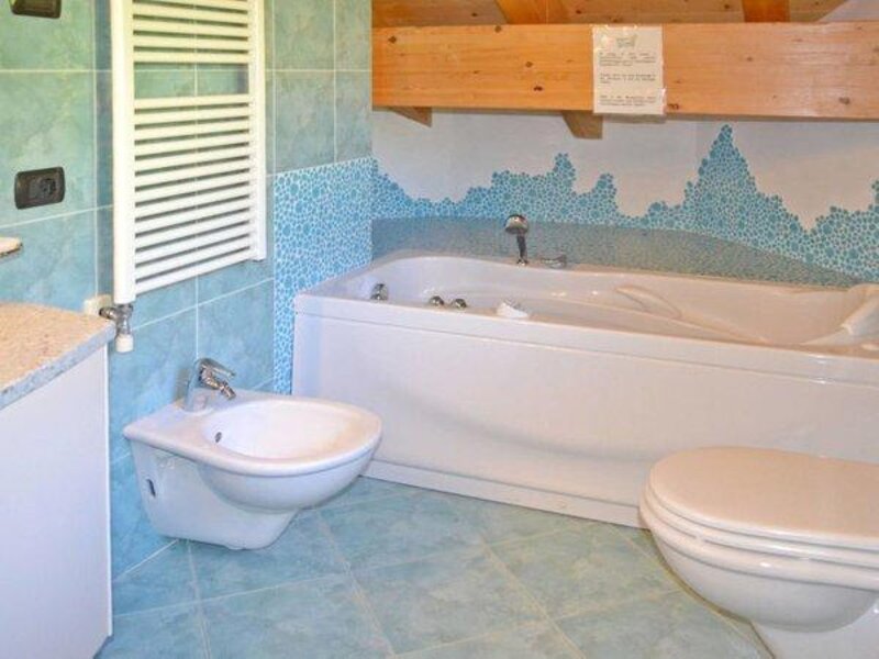 330676_bagno