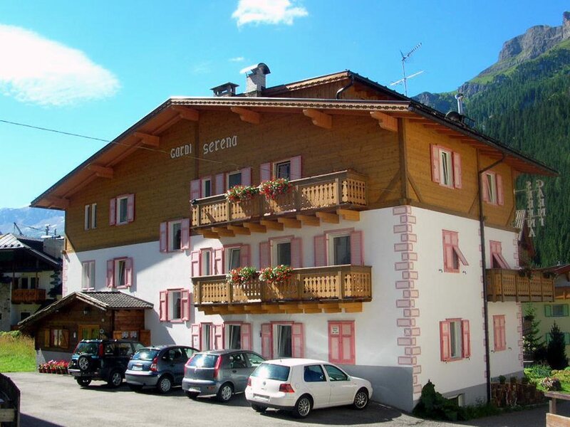 Guesthouse Serena - Canazei - Val di Fassa