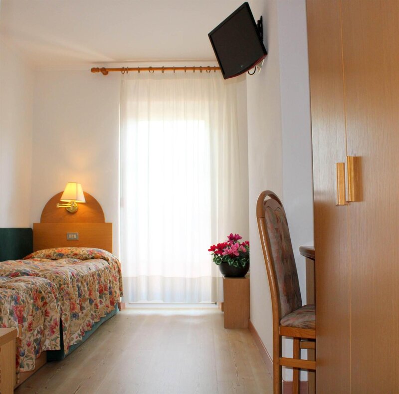 CAMERA 116 (2)